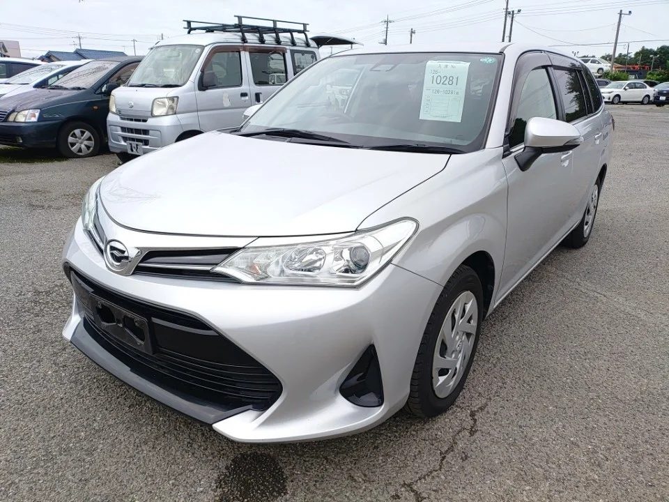 Toyota Corolla Fielder NRE161G 2019